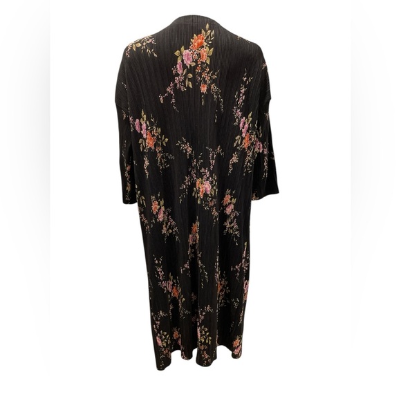 Essential by ABS Floral Black Kimono  size XS - Picture 3 of 5